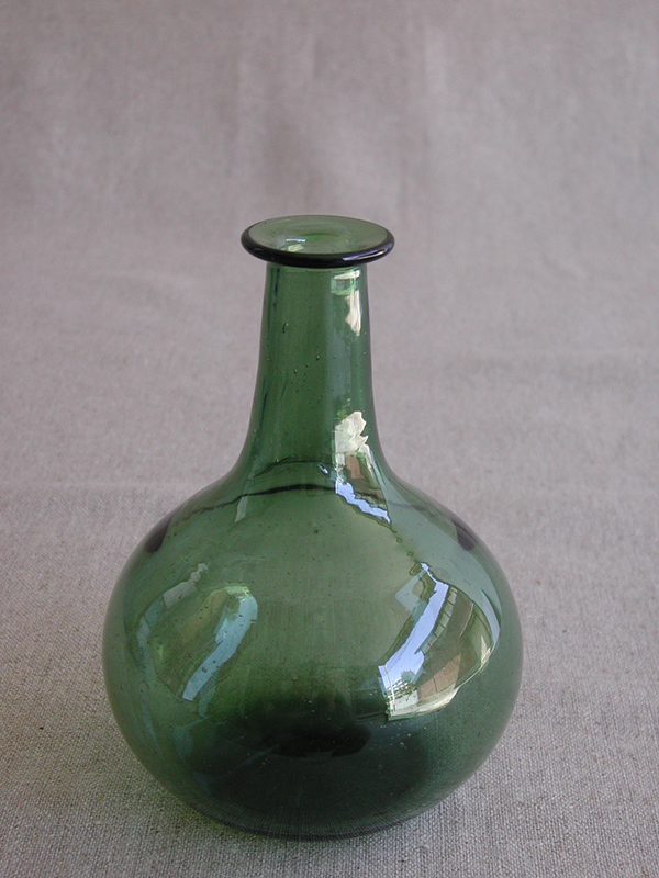 緑胴丸瓶